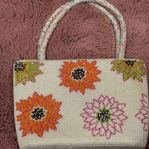 Vintage white beaded Women's purse